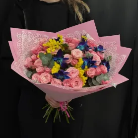 Букет &laquo;Весенний карнавал&raquo; от интернет-магазина «Игнолия» в Люберцах