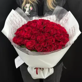 Букет из 51 красной кенийской розы без упаковки