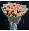 Букет из 15 кустовых персиковых роз