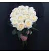 15 белых пионовидных роз Эквадор «Кэнди Лайт» в букете