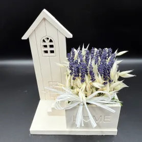 композиция из лаванды и овса в керамическом кашпо с домиком
