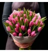 букет из 51 розового тюльпана.