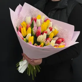 51 тюльпан микс &laquo;Светлый март&raquo; от интернет-магазина «Игнолия» в Люберцах