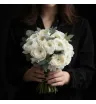 белые ранункулюсы с эвкалиптом букет невесты