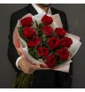 11 красных роз со стифой