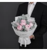 букет из семи розовых пионов и эвкалипта