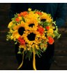Сборный букет с подсолнухами &laquo;Знойный жар&raquo;